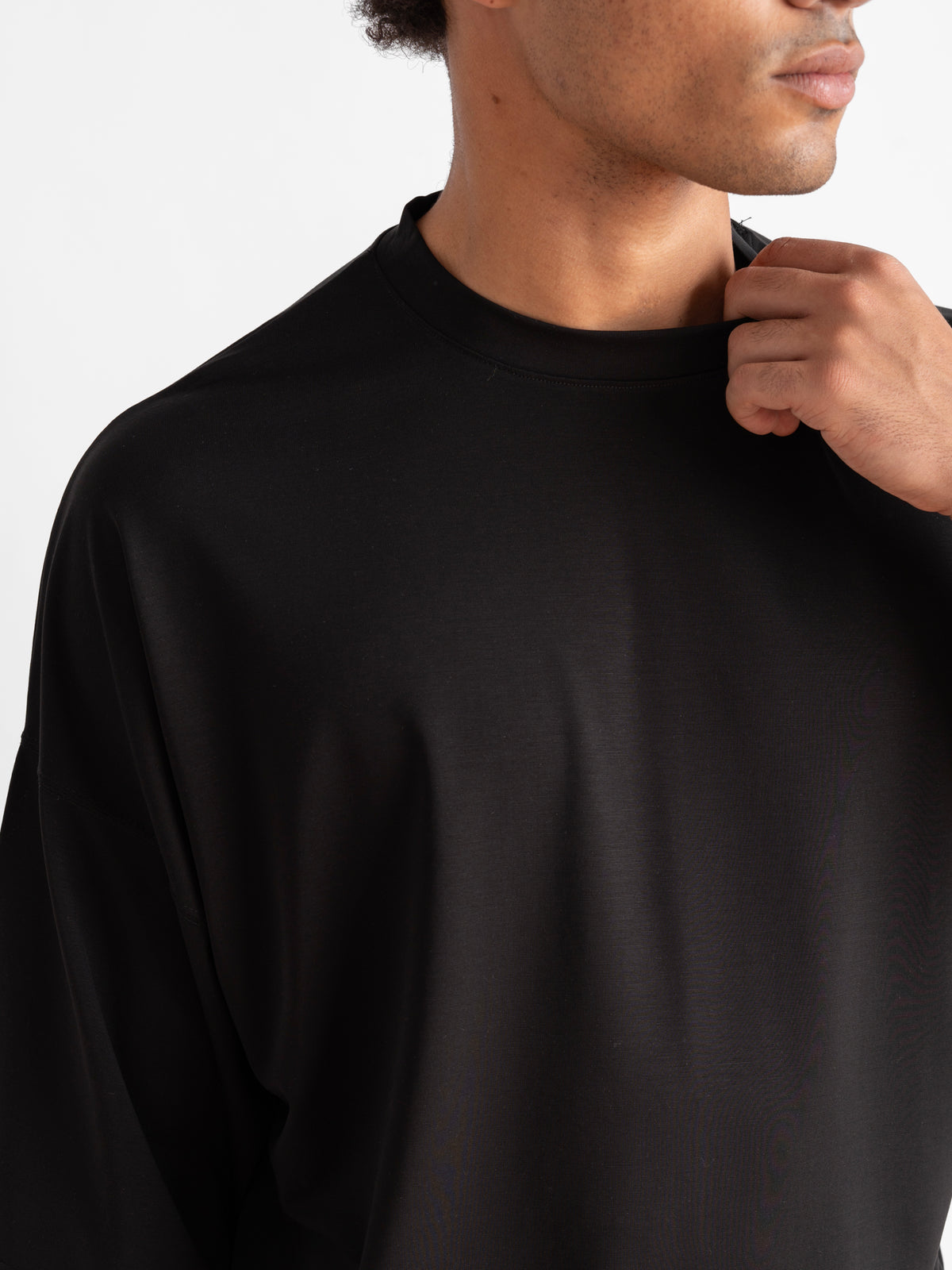 Oversized Drop Shoulder Black-5