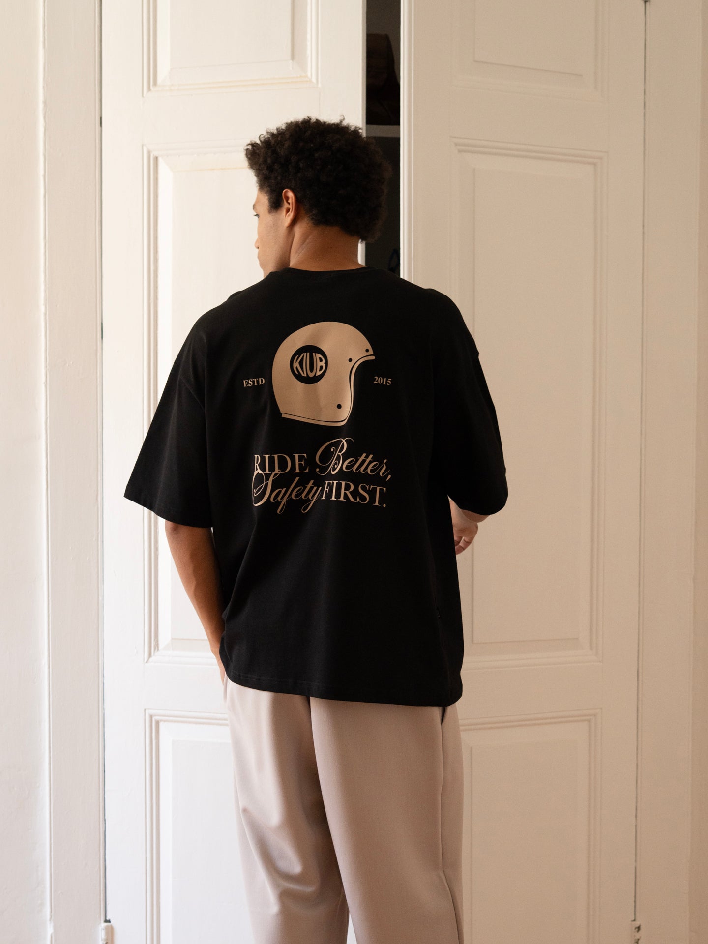 Riders Boxy Fit Black-4