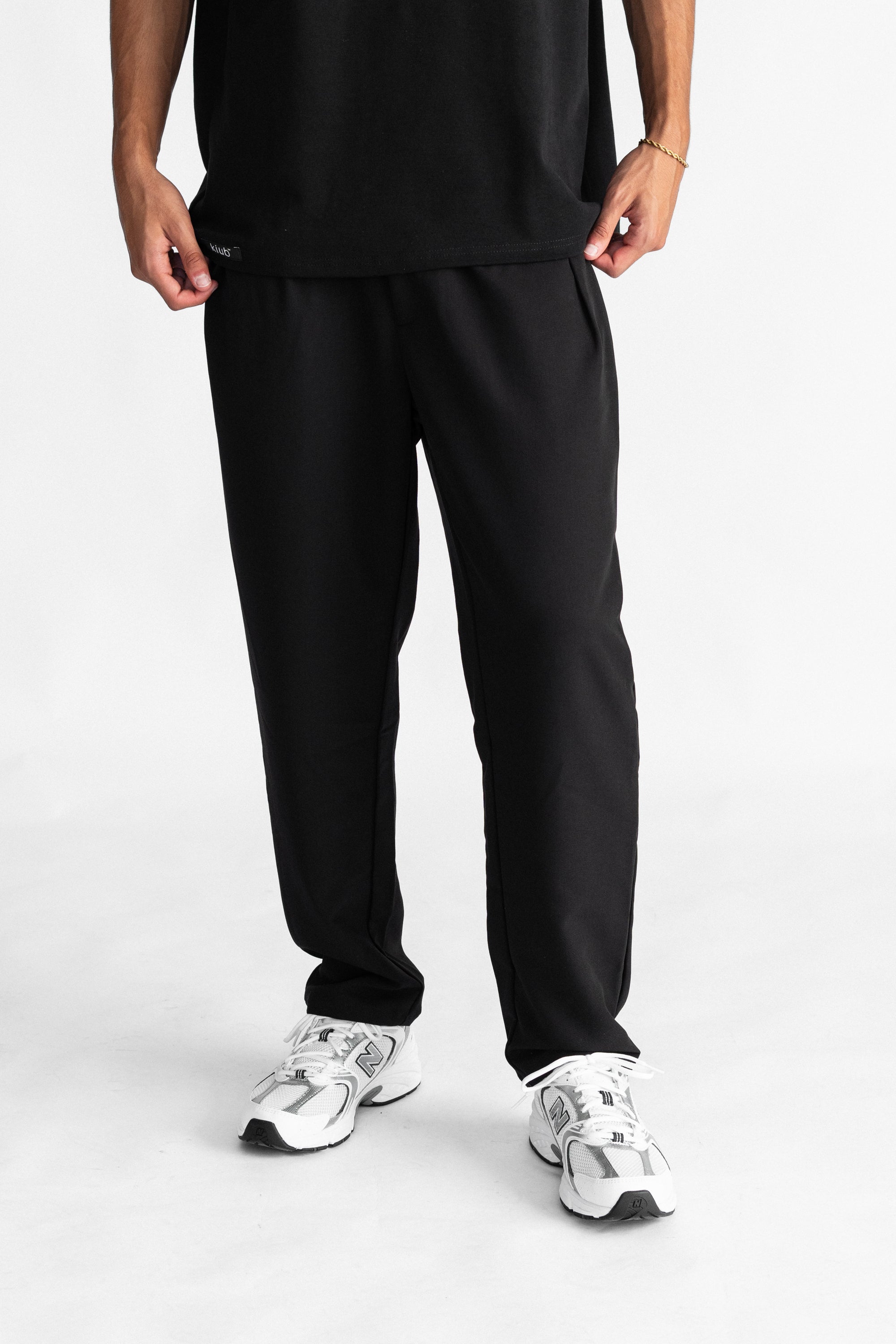 Noe Relaxed Fit Black