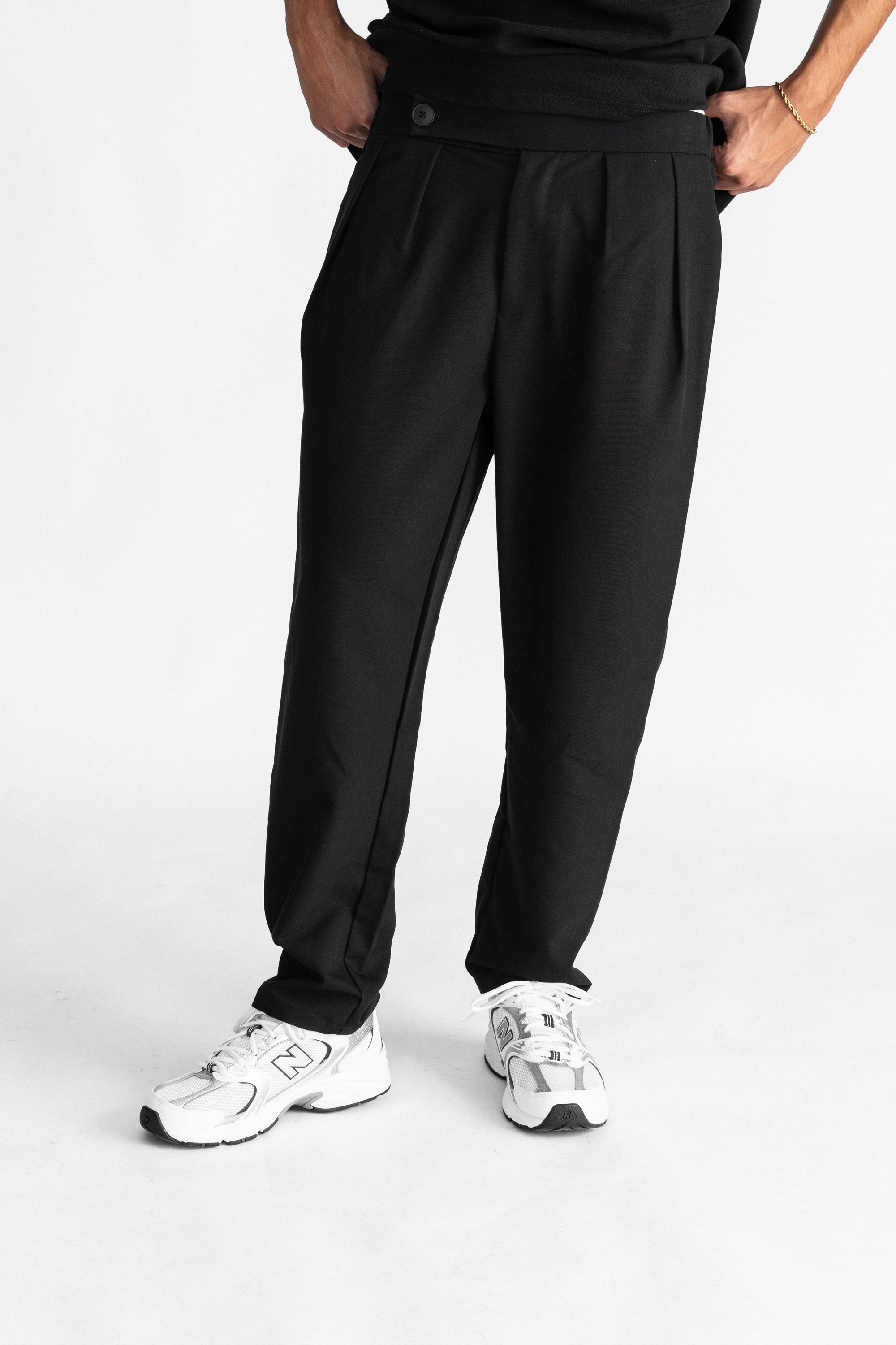 Noe Relaxed Fit Black-4